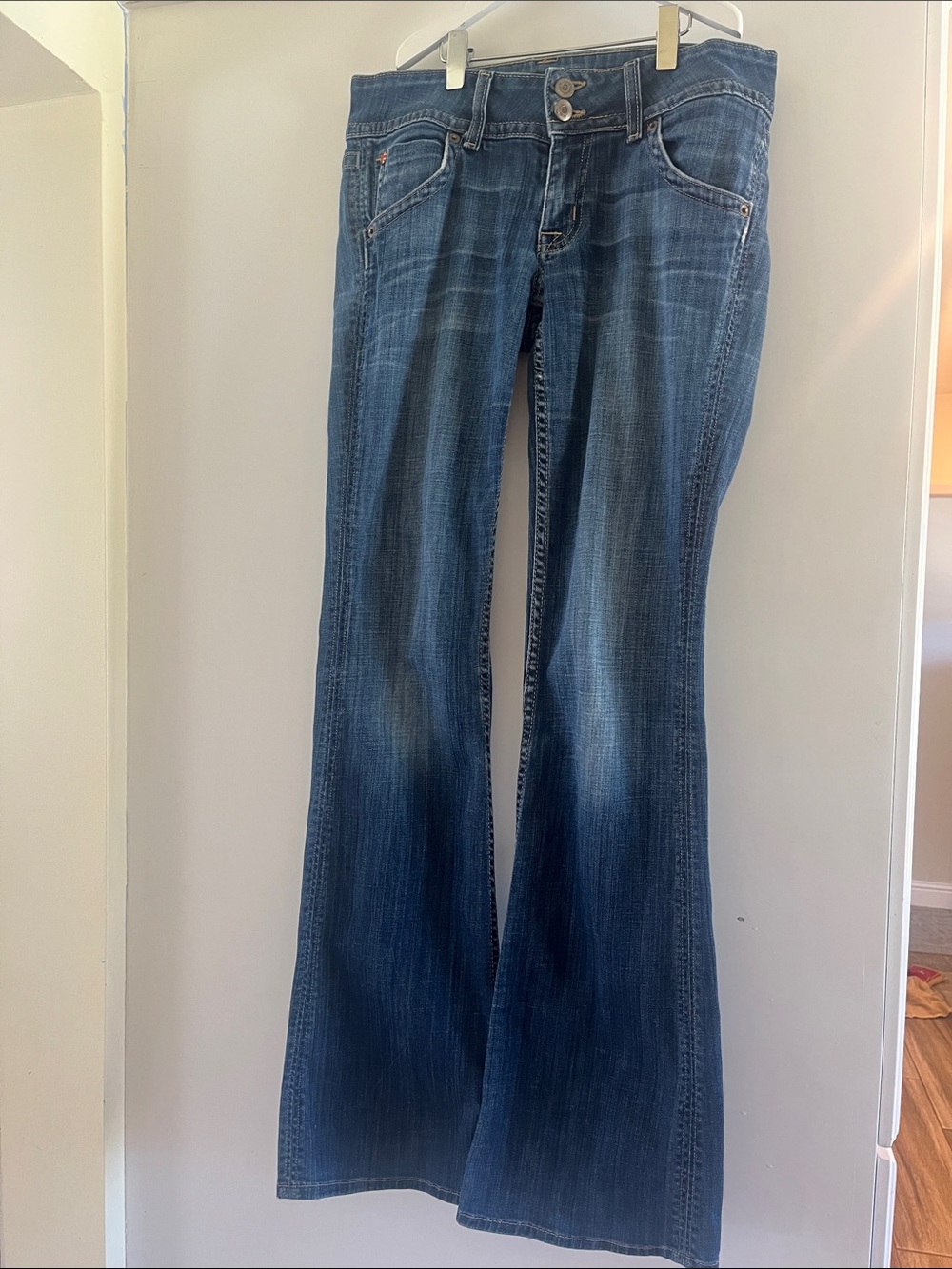 Hudson Jeans Women’s Medium Wash Flare Jeans